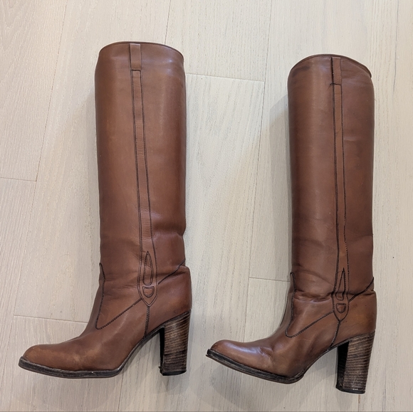 Vintage Shoes - Vintage Brown Heeled Boots